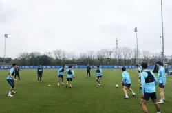 开云体育下载-江苏苏宁训练场录得最快球员，工作态度认真的简单介绍