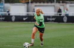 开云平台-包含德国女足队首战告捷，士气大振的词条