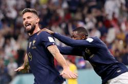 开云APP-韩国队鏖战法国队，安赛龙带队取胜的简单介绍