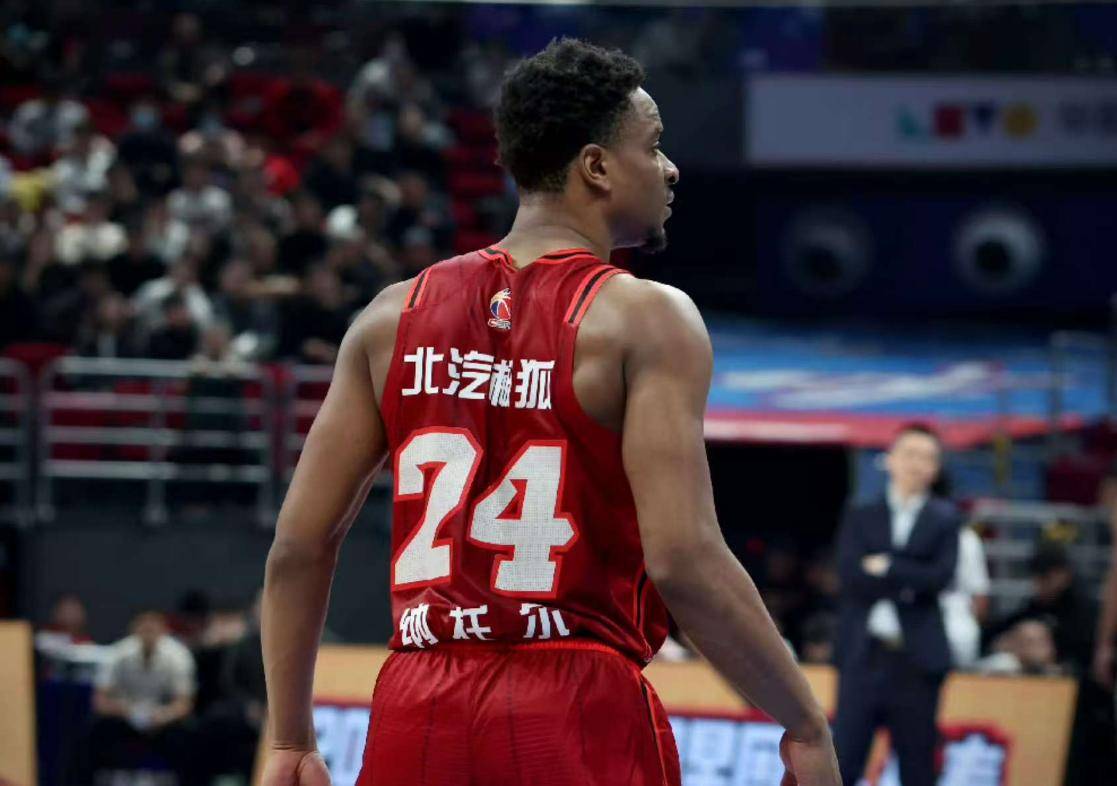 北京首钢男篮精彩表现，取得大胜！