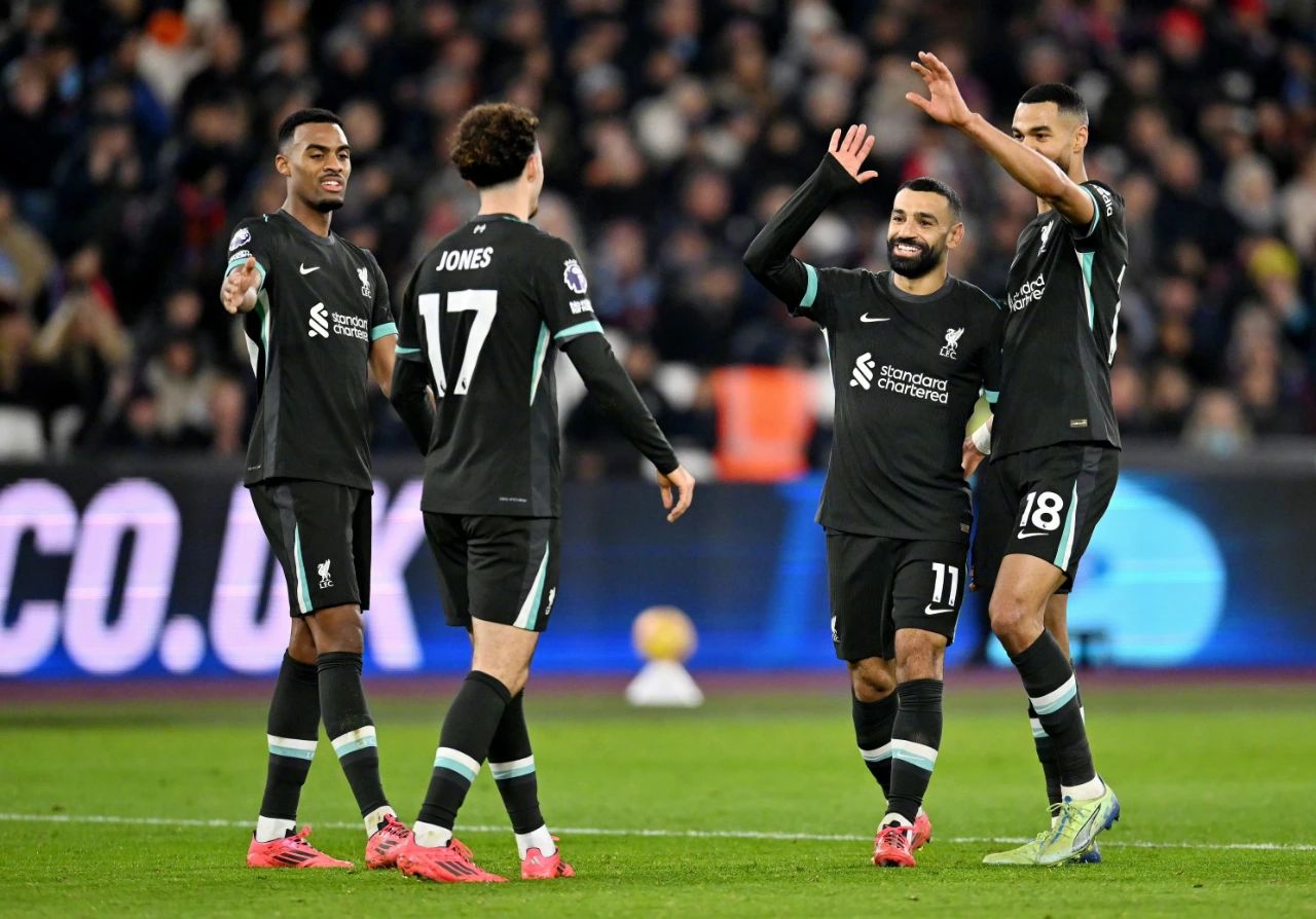 西汉姆联球队士气高涨，成功摆脱连败困境