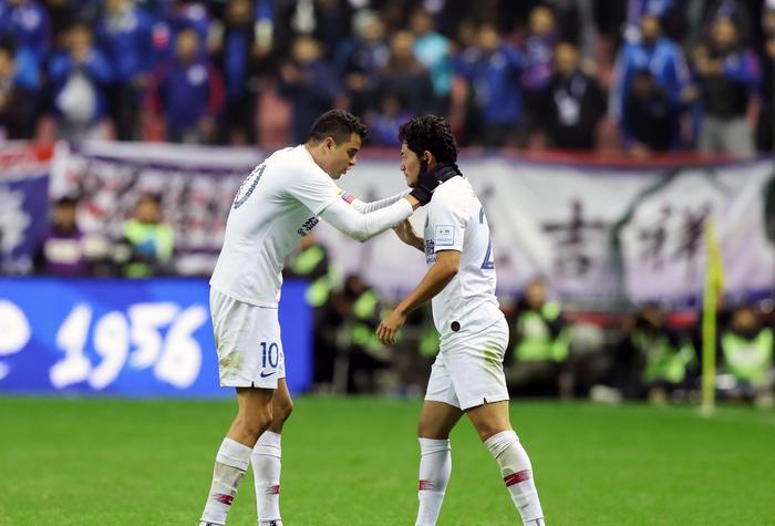 包含上海绿地申花锐意进取，气决夺冠的词条