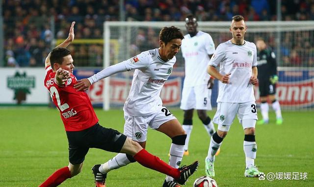 关于门兴格拉德巴赫主场击败斯图加特，保持主场不败的信息