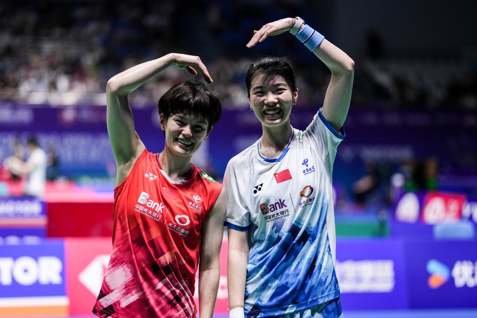 包含史诗对决!羽毛球上演极限翻盘的词条 包含史诗对决!羽毛球上演极限翻盘的词条