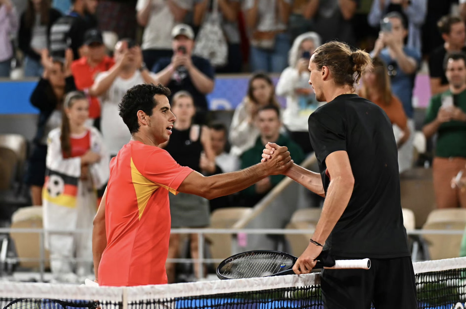 戴维斯杯碾压澳网，兹维列夫点燃赛场的简单介绍