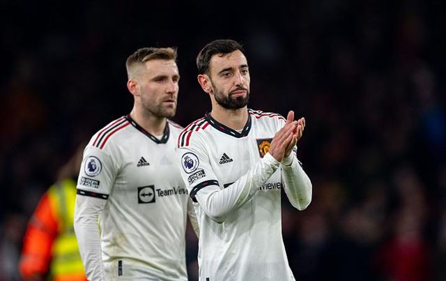 德国碾压曼联，佩德里带队取胜的简单介绍