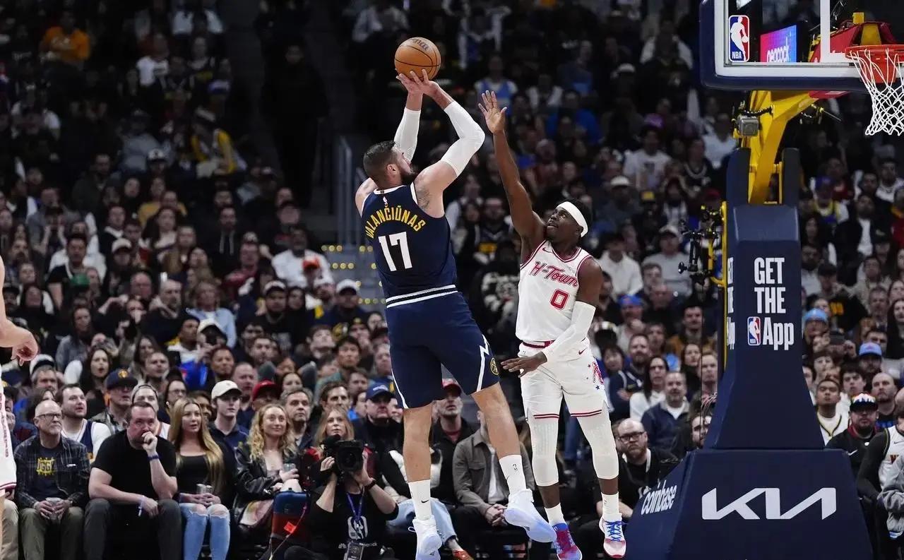 掘金鏖战热火，乔治带队取胜